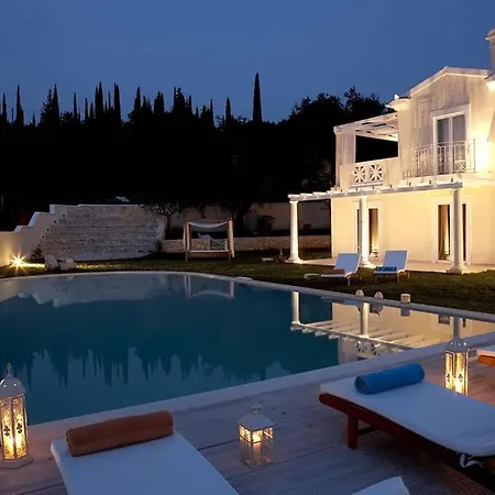 Castello Di Vista With Swimming Pool , Dassia ,corfu * Análipsis